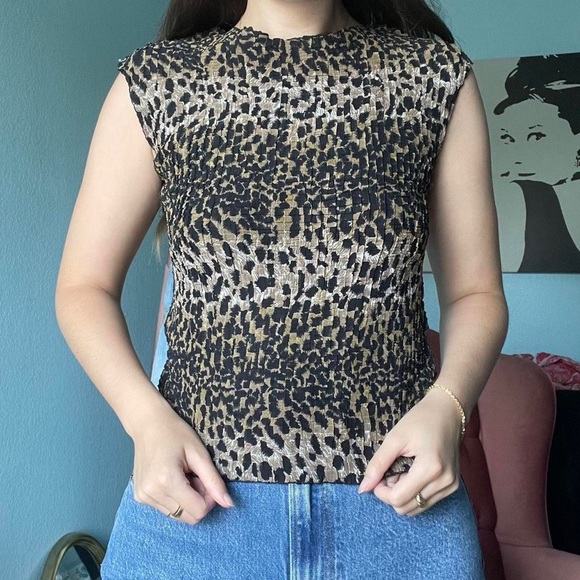 the cutest cheetah print tank top - Picture 4 of 4